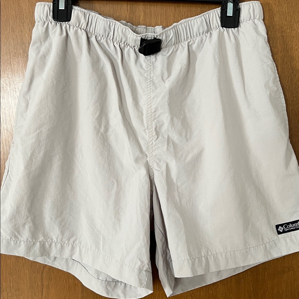 EUC Columbia Stone Gray Athletic Shorts Size Medium